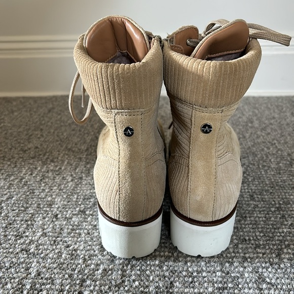 Suede, lace up with zipper on side. Combat. - Picture 4 of 4